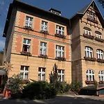 Anno 1900 Babelsberg Guest house