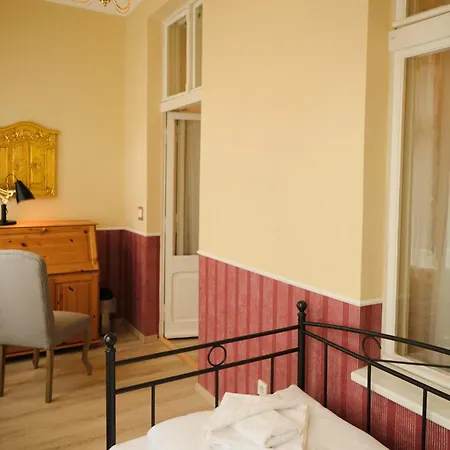 בית הארחה Anno 1900 Babelsberg פוטסדאם