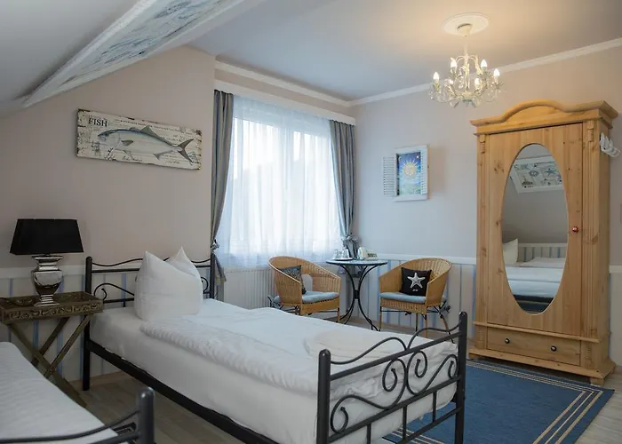 Anno 1900 Babelsberg Гостевой дом 3*